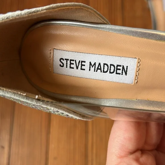 Steve Madden Silver Women's Shoes - Picture 3 of 11